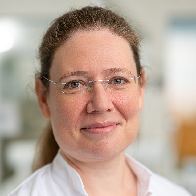 Prof‘in Dr. Nadine Schlüter